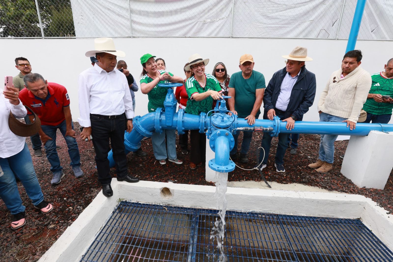 abrir-la-llave-y-que-caiga-agua-una-realidad-en-la-quinta-zona