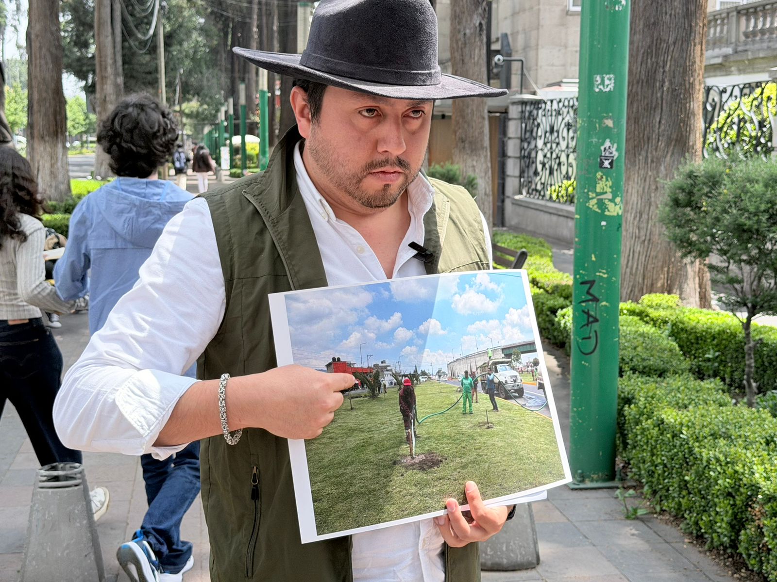 Sólo son diez  los árboles  muertos en  Paseo Colón;  el alcalde pide  matar más por intereses  ocultos, dicen  ambientalistas