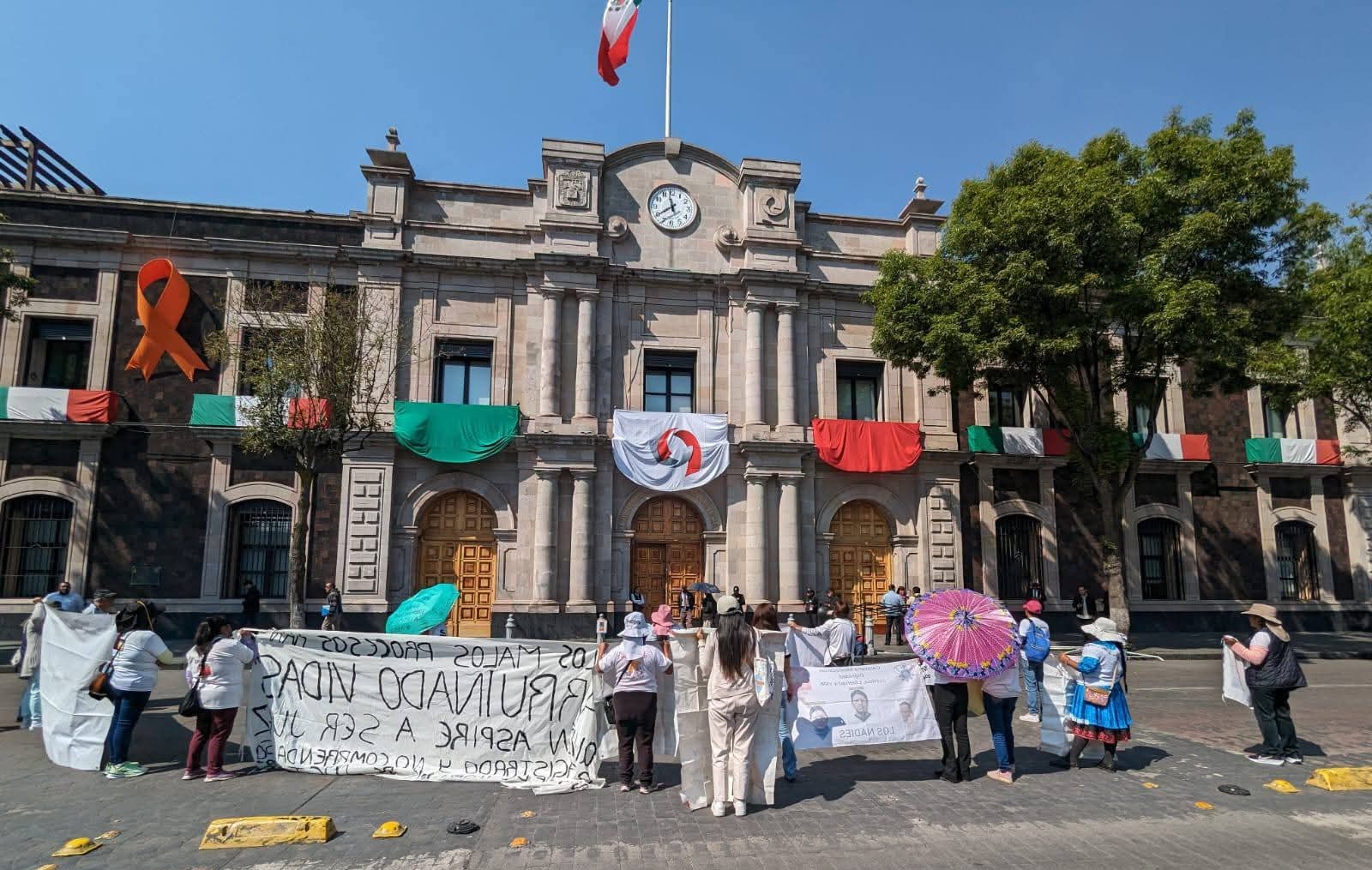 la-justicia-sigue-siendo-un-privilegio-para-los-poderosos-y-una-condena-para-el-pueblo-colectivos