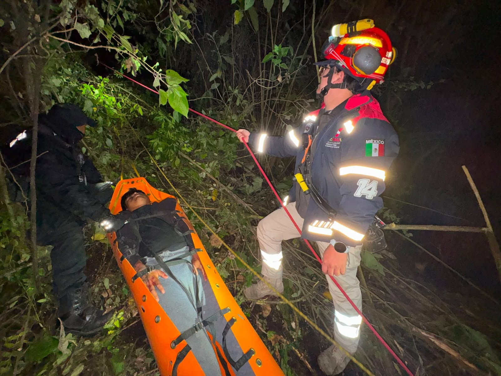 accidente-automovilistico-en-la-zona-de-los-volcanes-deja-dos-lesionados