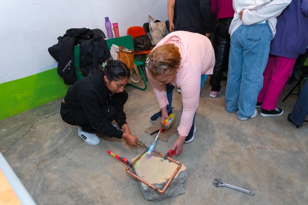 convocan-a-curso-de-plomeria-sin-costo-para-mujeres-en-edomex