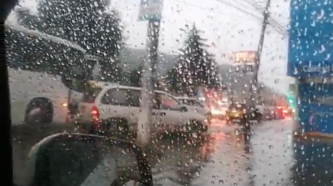 inundaciones-en-toluca-metepec-y-zinacantepec-ahogan-la-circulacion