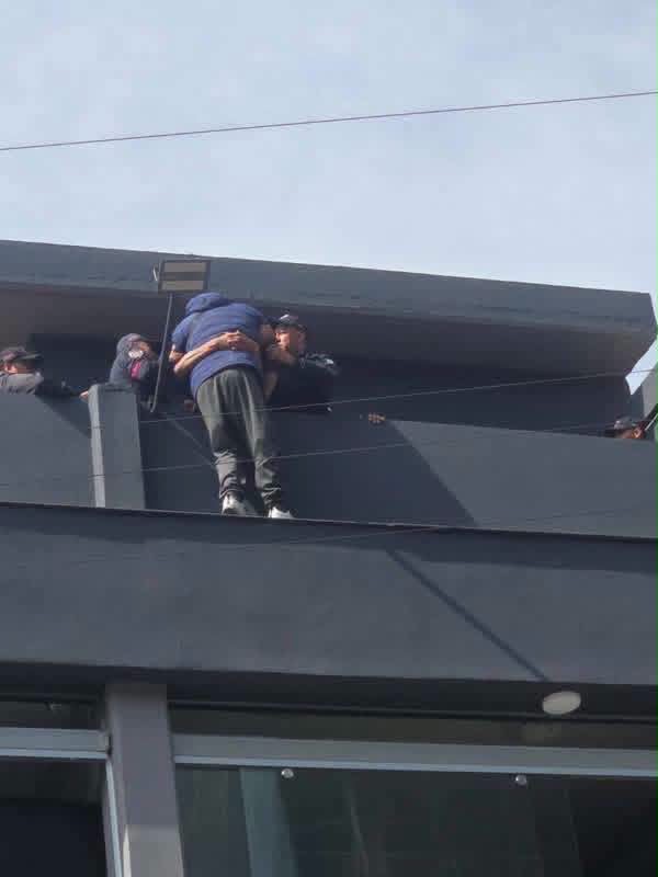 frustran-suicidio-en-centro-de-toluca