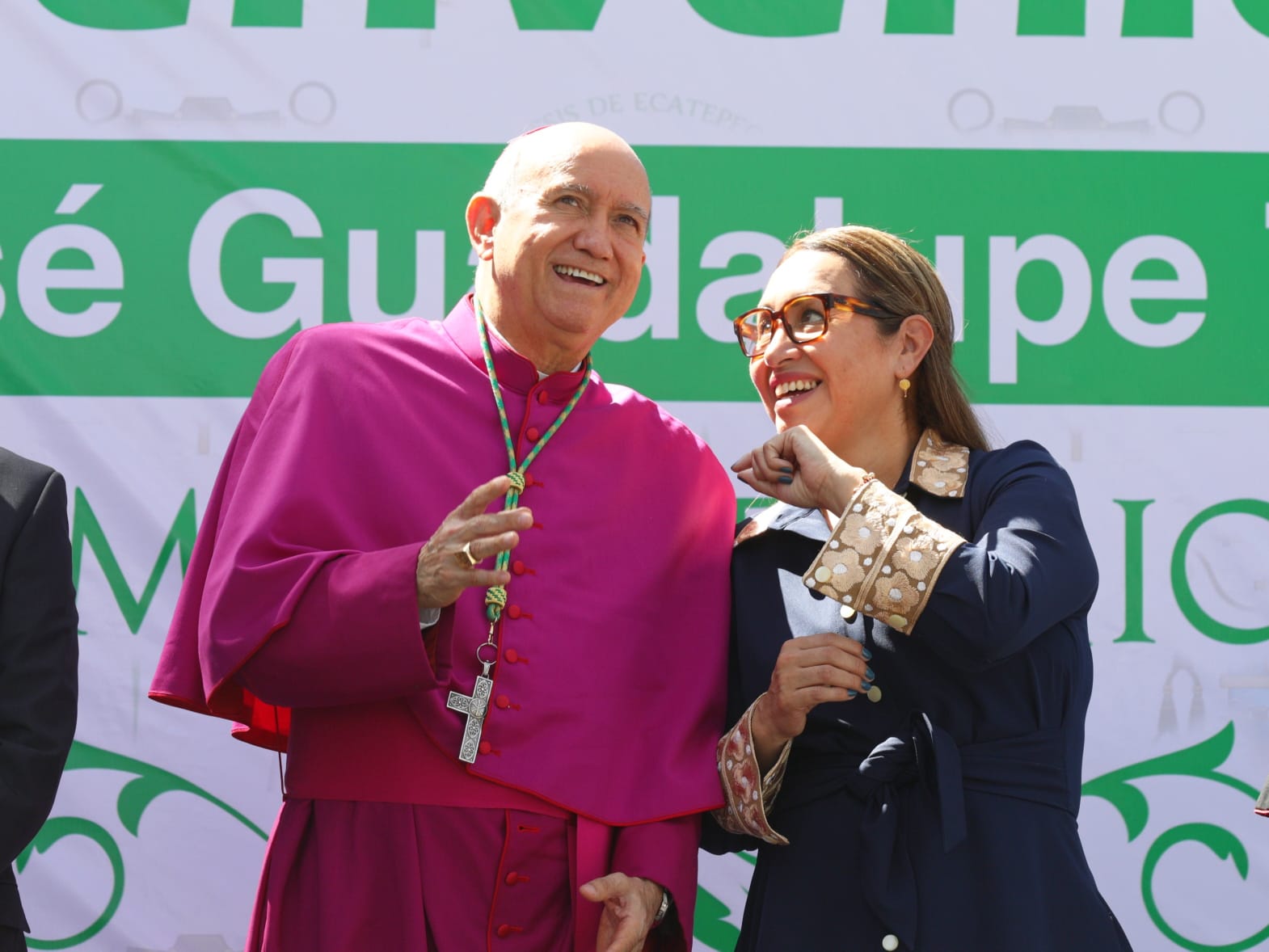 azucena-llama-al-obispo-de-ecatepec-a-union-de-esfuerzos-por-la-paz