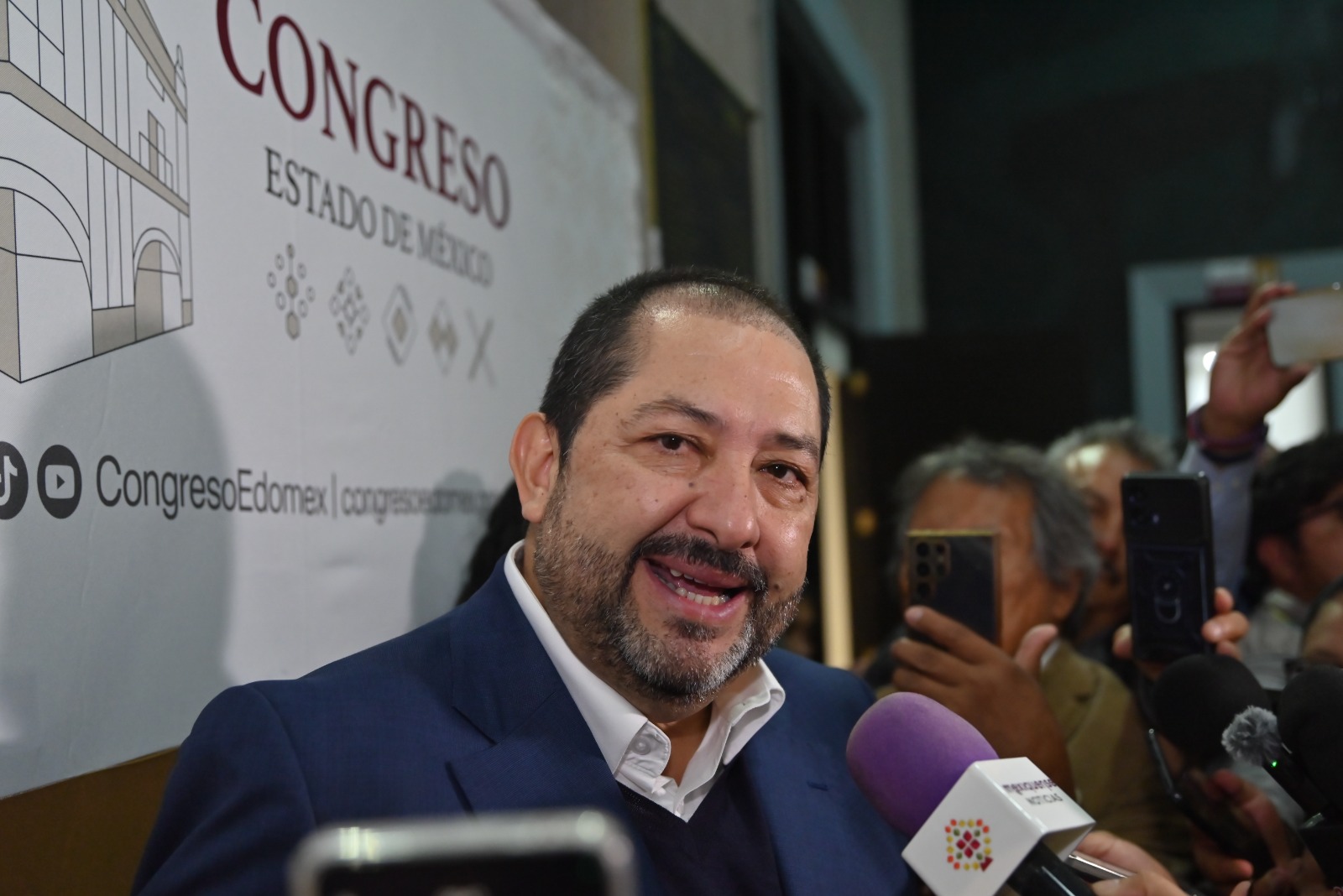 mega-donacion-de-diputados-envian-casi-38-toneladas-de-croquetas-a-albergues-de-animales