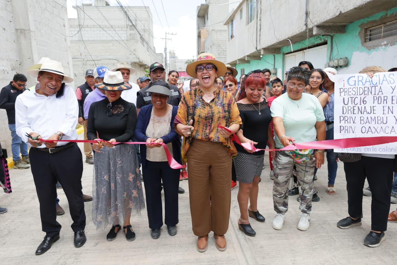 rehabilitan-calles-red-de-agua-y-drenaje-en-colonia-ejido-de-sta-maria-tultepec-en-ecatepec