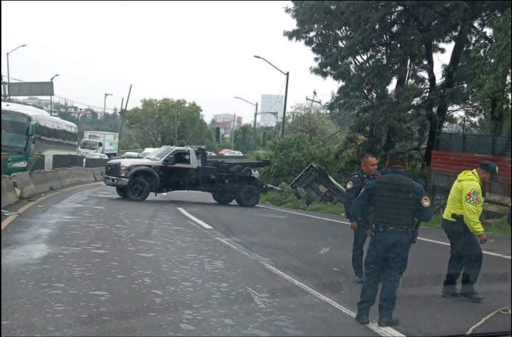 accidente-provoca-trafico-intenso-en-la-mexicotoluca-rumbo-a-la-cdmx