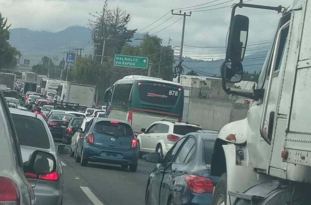 volcadura-de-trailer-provoca-caos-vial-y-deja-dos-personas-sin-vida-en-la-tolucatenango