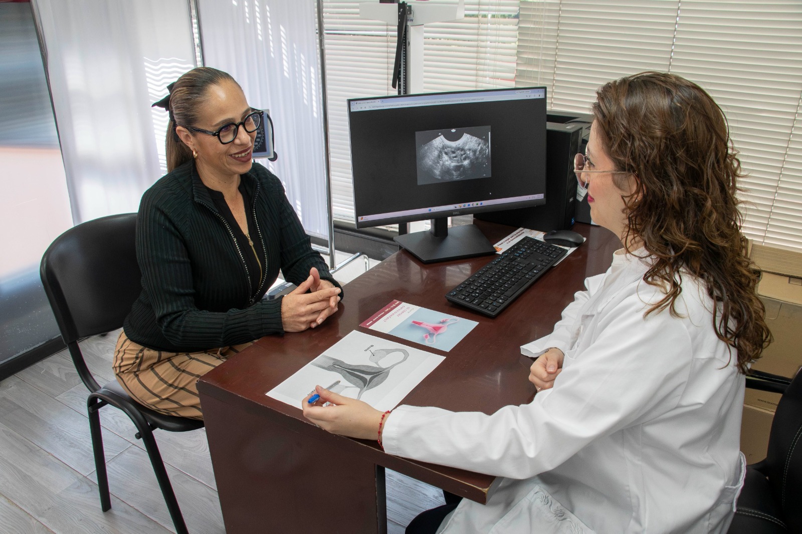 ginecologa-del-issemym-alerta-sobre-sintomas-del-sindrome-de-ovario-poliquistico-en-mujeres-adolescentes