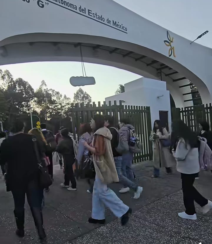 comprometida-la-uaem-con-una-educacion-de-excelencia-dice-rectora-al-recibir-nuevo-ciclo-escolar