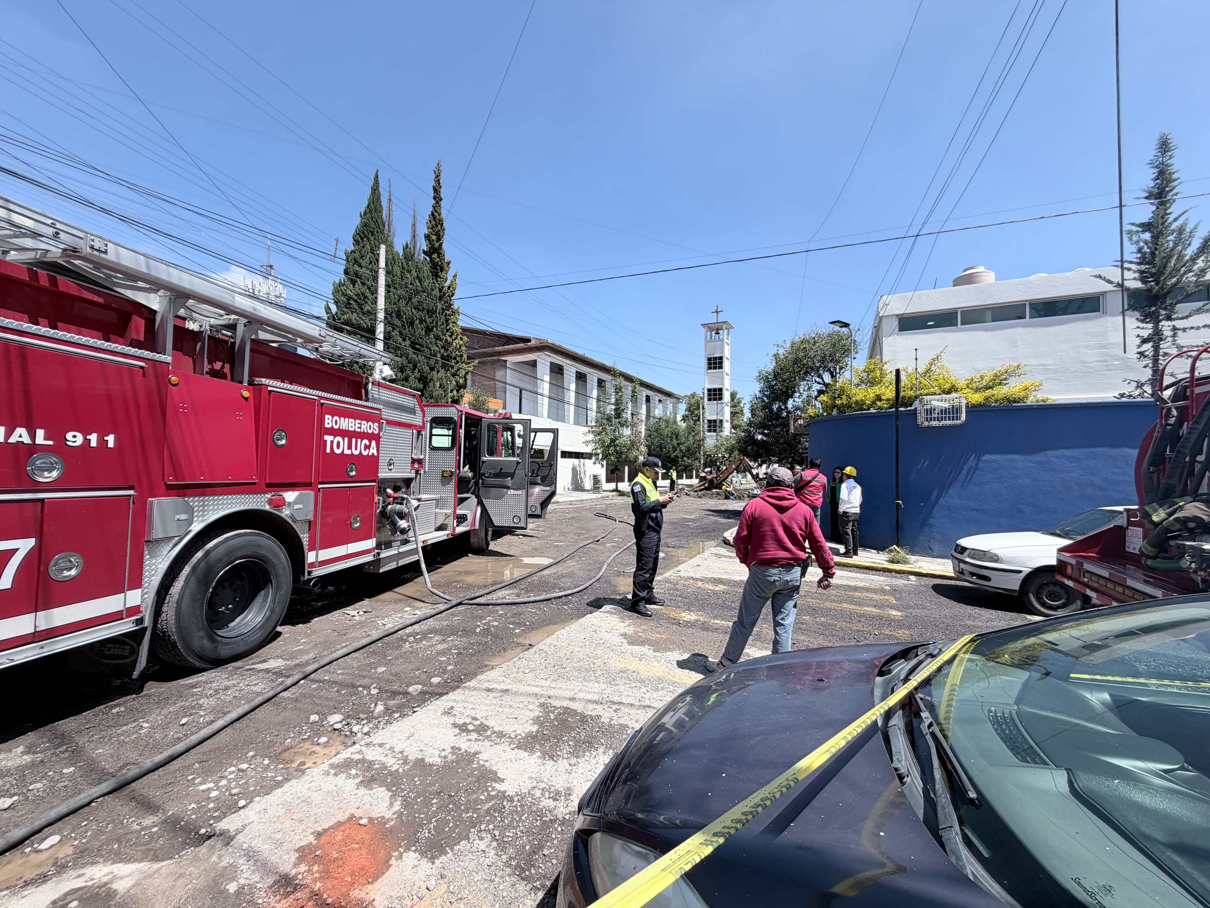 quedo-en-susto-fuga-de-gas-en-toluca-por-trabajos-de-pavimentacion