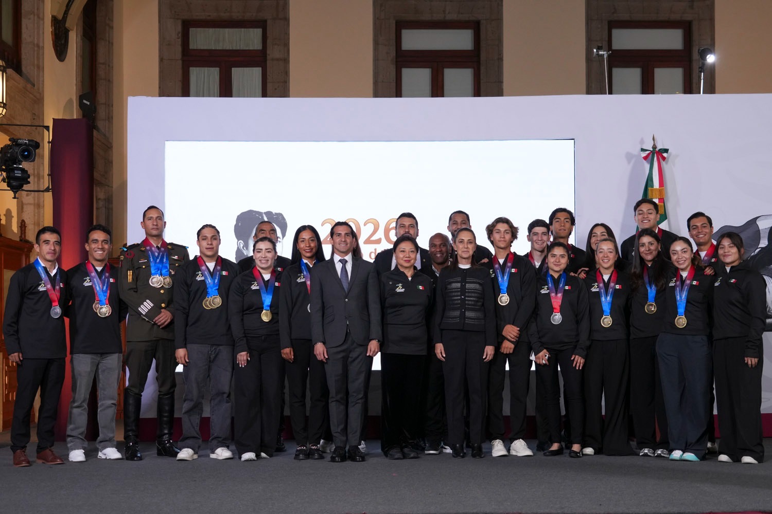 historicos-juegos-centroamericanos-para-mexico-y-apoyo-inedito-a-deportistas-celebra-claudia