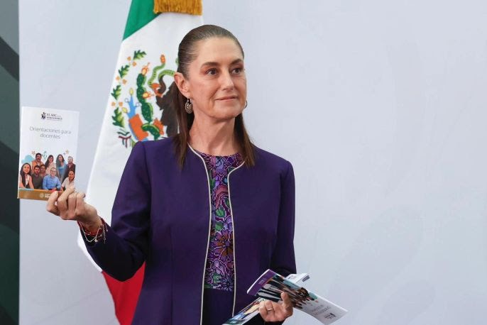 da-banderazo-sheinbaum-a-la-estrategia-nacional-de-atencion-a-la-salud-mental-en-prepas-y-secundarias