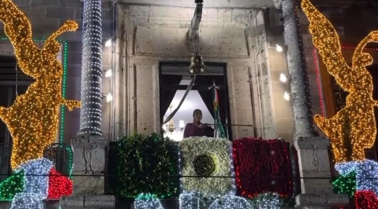 abucheos-a-la-alcaldesa-de-tenancingo-en-el-grito-de-independencia