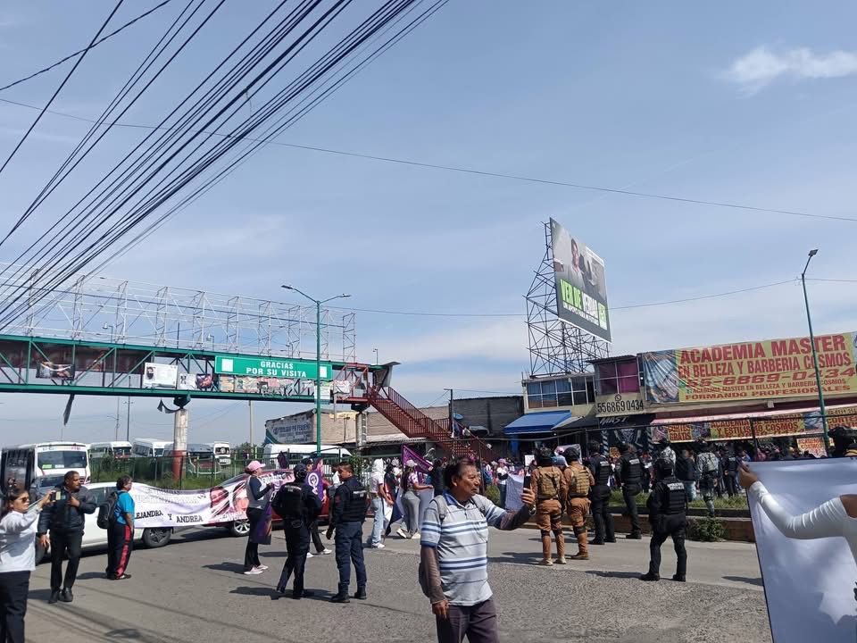 familiares-de-helen-exigen-detencion-de-su-feminicida-con-bloqueo-en-avenida-de-chimalhuacan