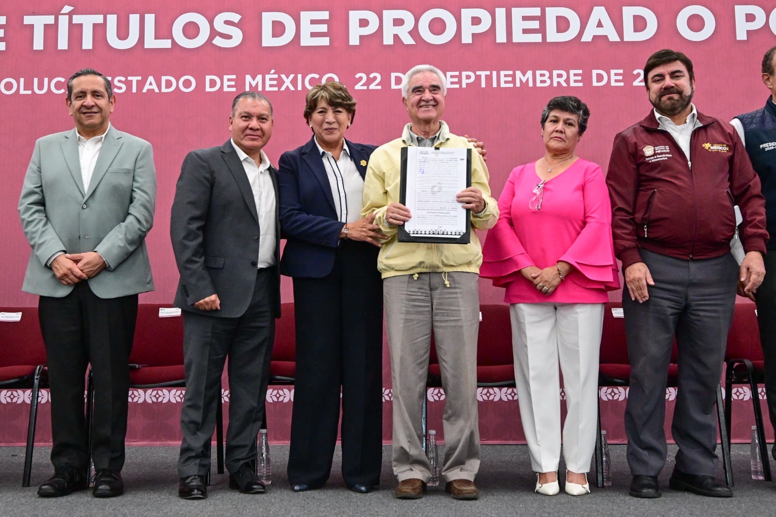 con-patrimonio-asegurado-mas-de-21-mil-mexiquenses-entrega-dga-5691-titulos-de-propiedad