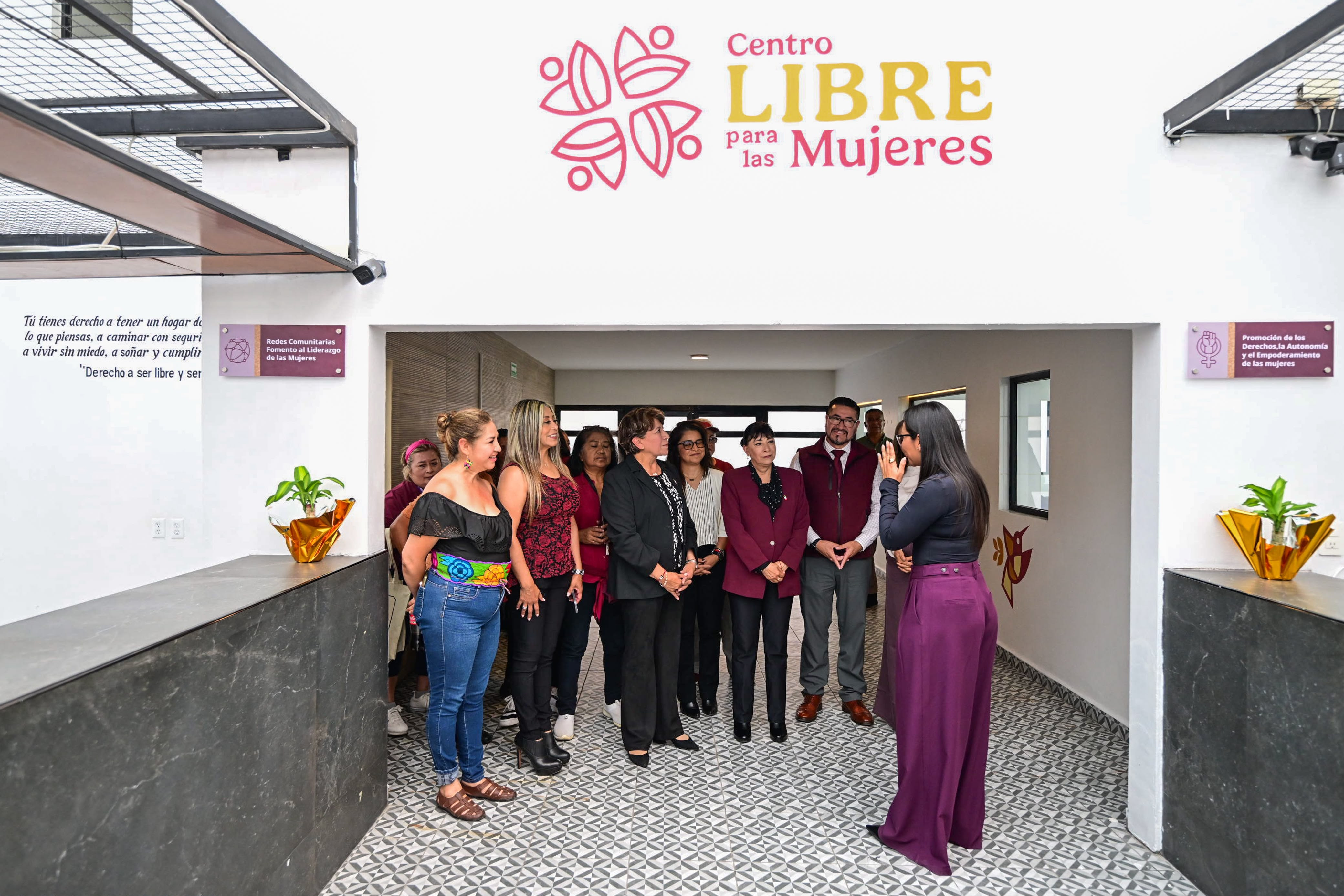 suman-45-centros-libre-en-edomex-que-ofrecen-atencion-integral-a-mujeres-gobernadora-delfina-gomez-inaugura-nueva-sede-en-coacalco