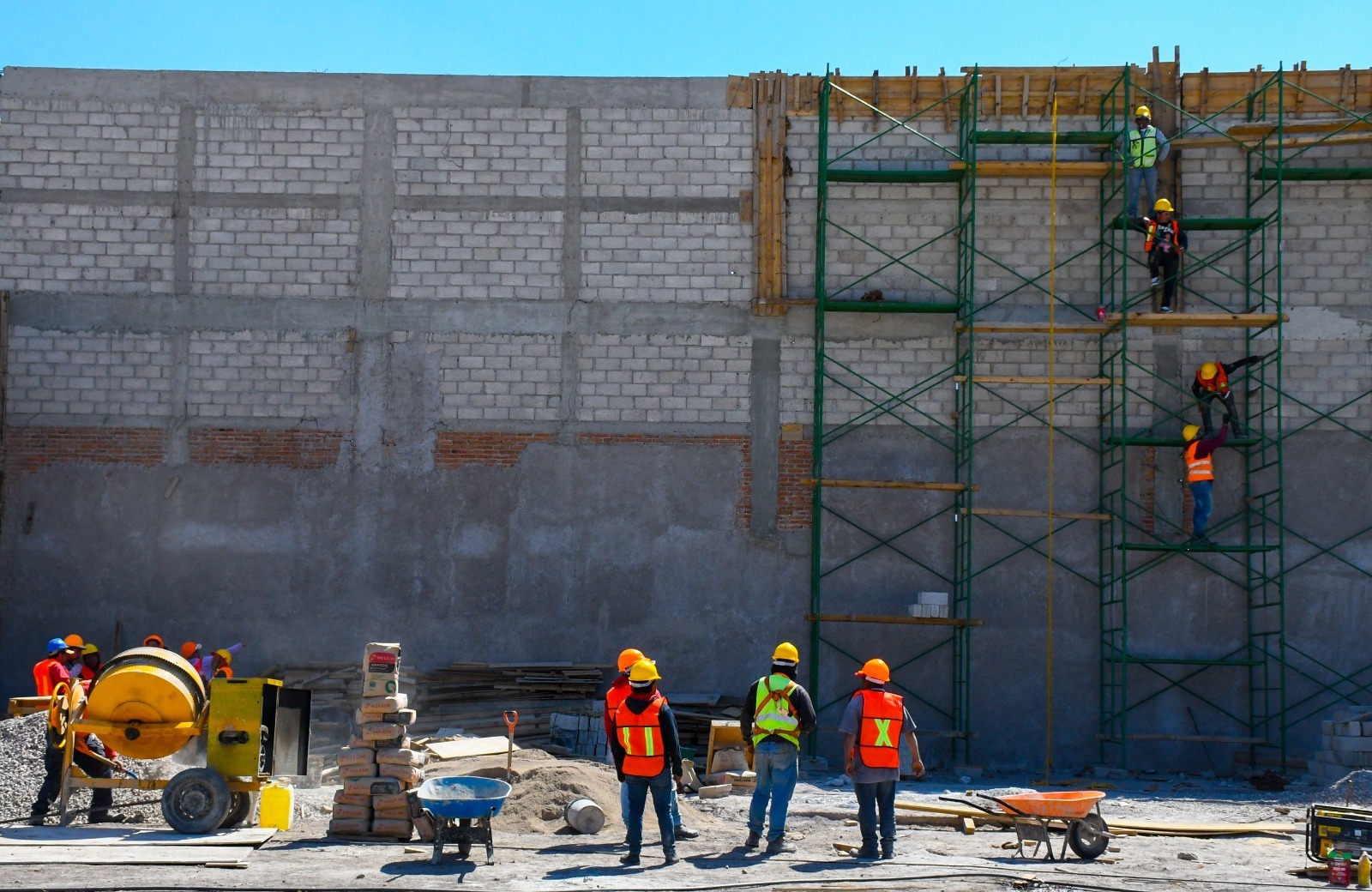 alianza-entre-constructores-y-gem-logra-recuperacion-de-espacios-publicos-y-desarrolla-la-economia-en-78-municipios