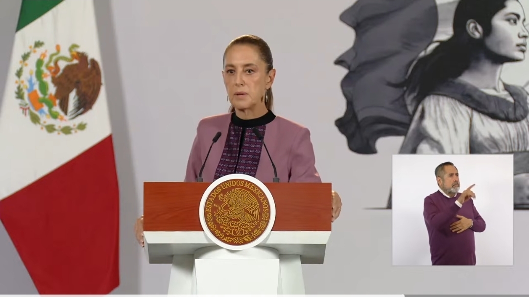 Ley "antimeme"  no existe: se  ríe Sheinbaum  de invención  en medios,  "es absurda"