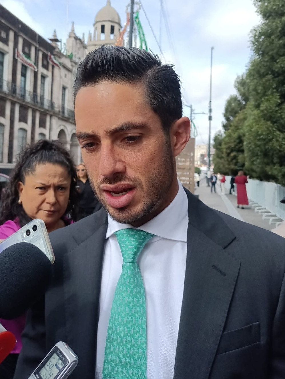 colaboracion-ente-el-gem-y-congreso-para-reforzar-pendientes-ambientales-plantea-pepe-couttolenc