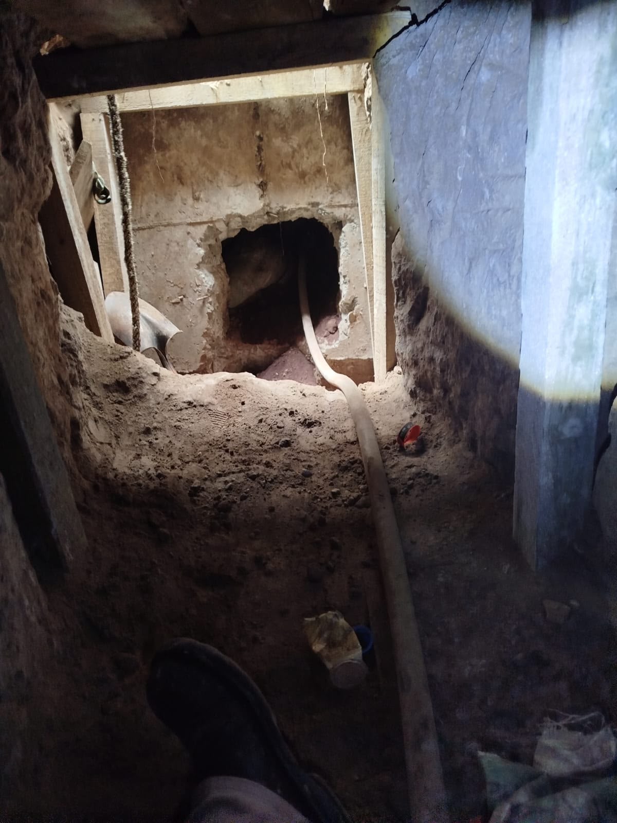 Detectan un huachitúnel y toma ilegal de combustible en Axapusco; no reportan detenciones