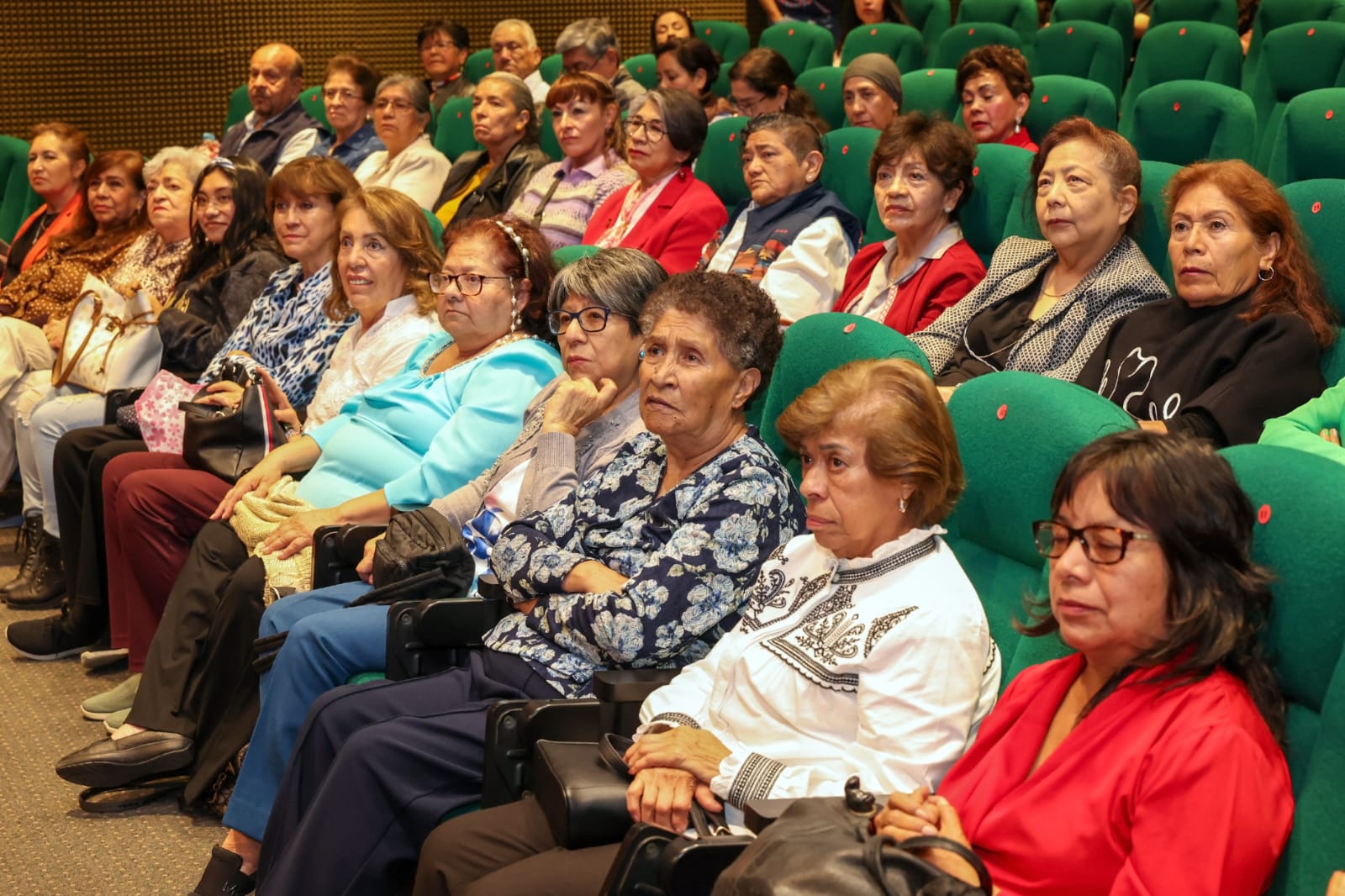 uaem-incluye-reconoce-y-reintegra-en-actividades-educativas-y-recreativas-a-personas-de-la-3-edad
