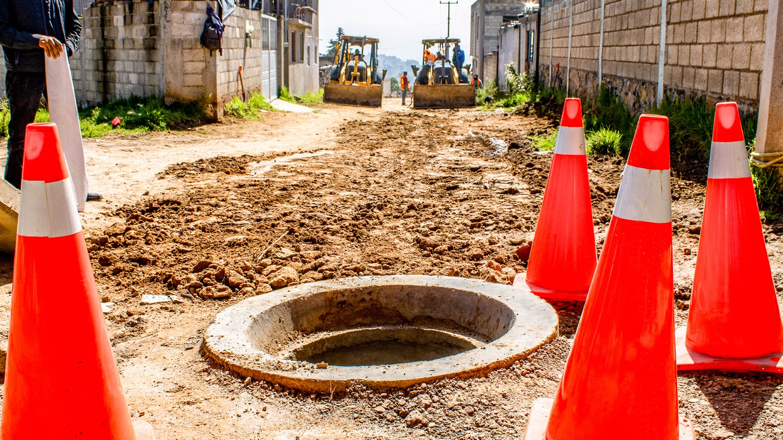 extenderan-red-de-agua-potable-en-ixtlahuaca-y-de-drenaje-en-temascalcingo