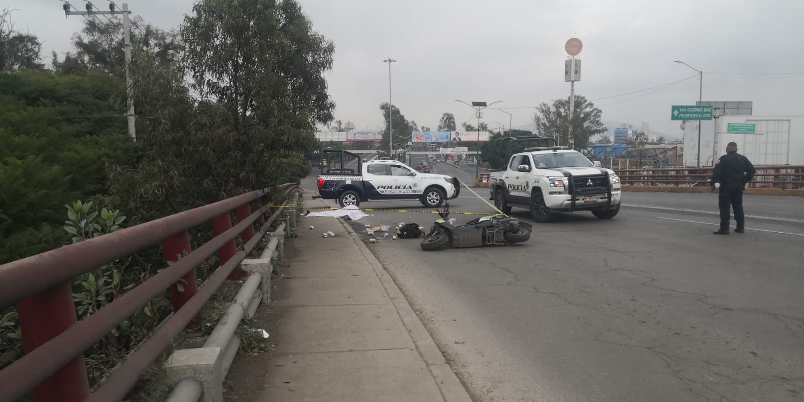 Muere biker tras sufrir un accidente en Tlalnepantla