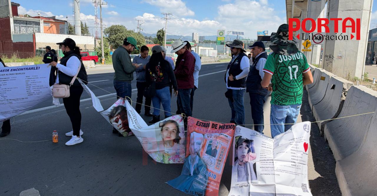 donde-estan-nuestros-hijos-bloquean-la-mexicotoluca-para-exigir-avances-en-casos-de-desaparicion