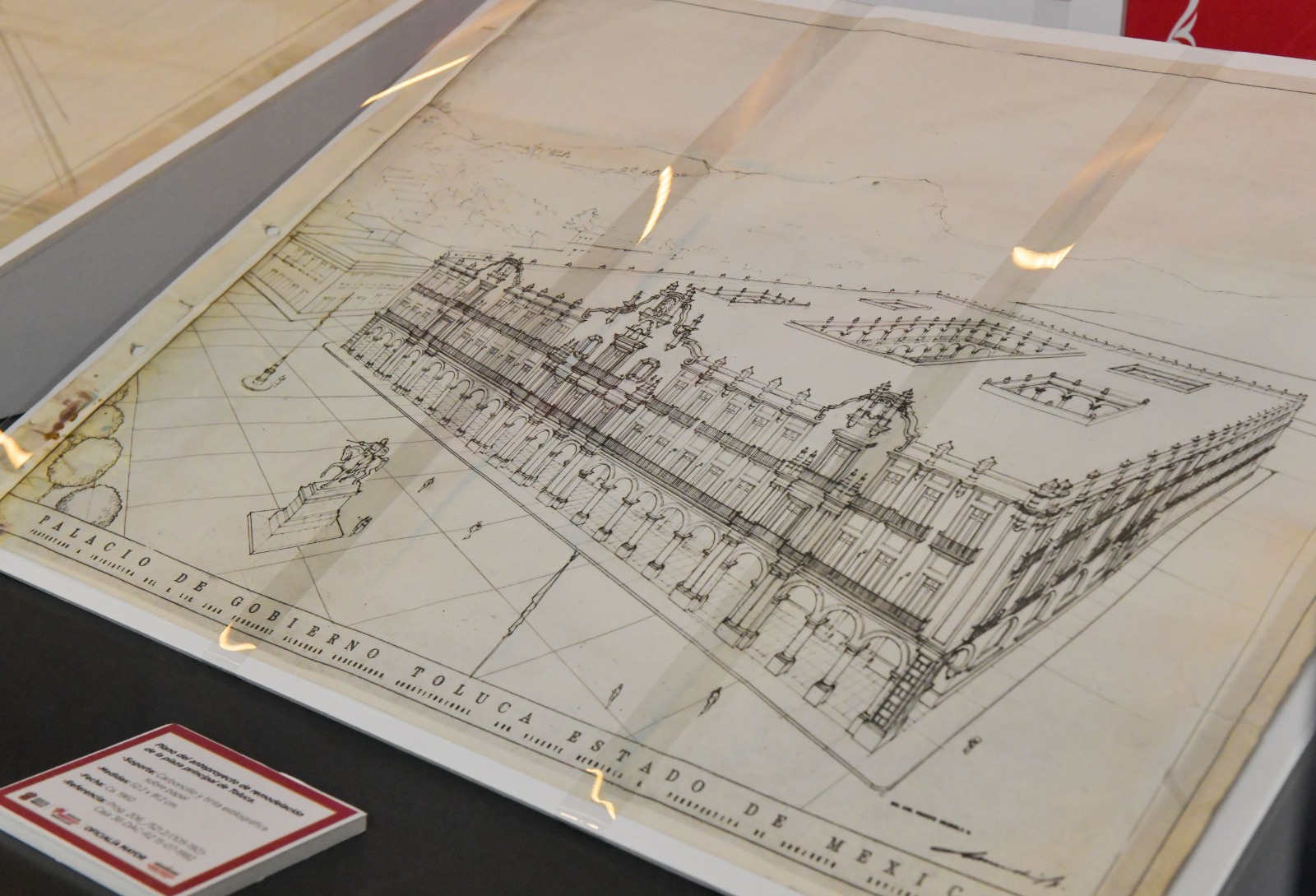 conoce-la-historia-del-corazon-del-edomex-en-exposicion-la-plaza-y-los-palacios