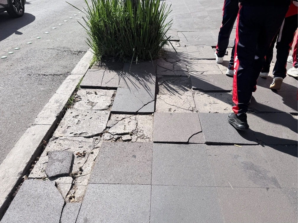 las-calles-en-ruinas-de-toluca-ponen-a-la-ciudadania-en-peligro