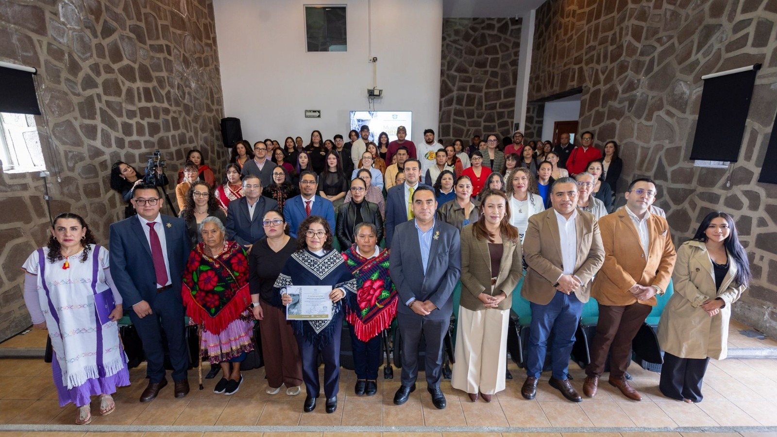 aporta-uaem-soluciones-en-beneficio-de-mujeres-rurales-llama-rectora-a-mejorar-sus-condiciones