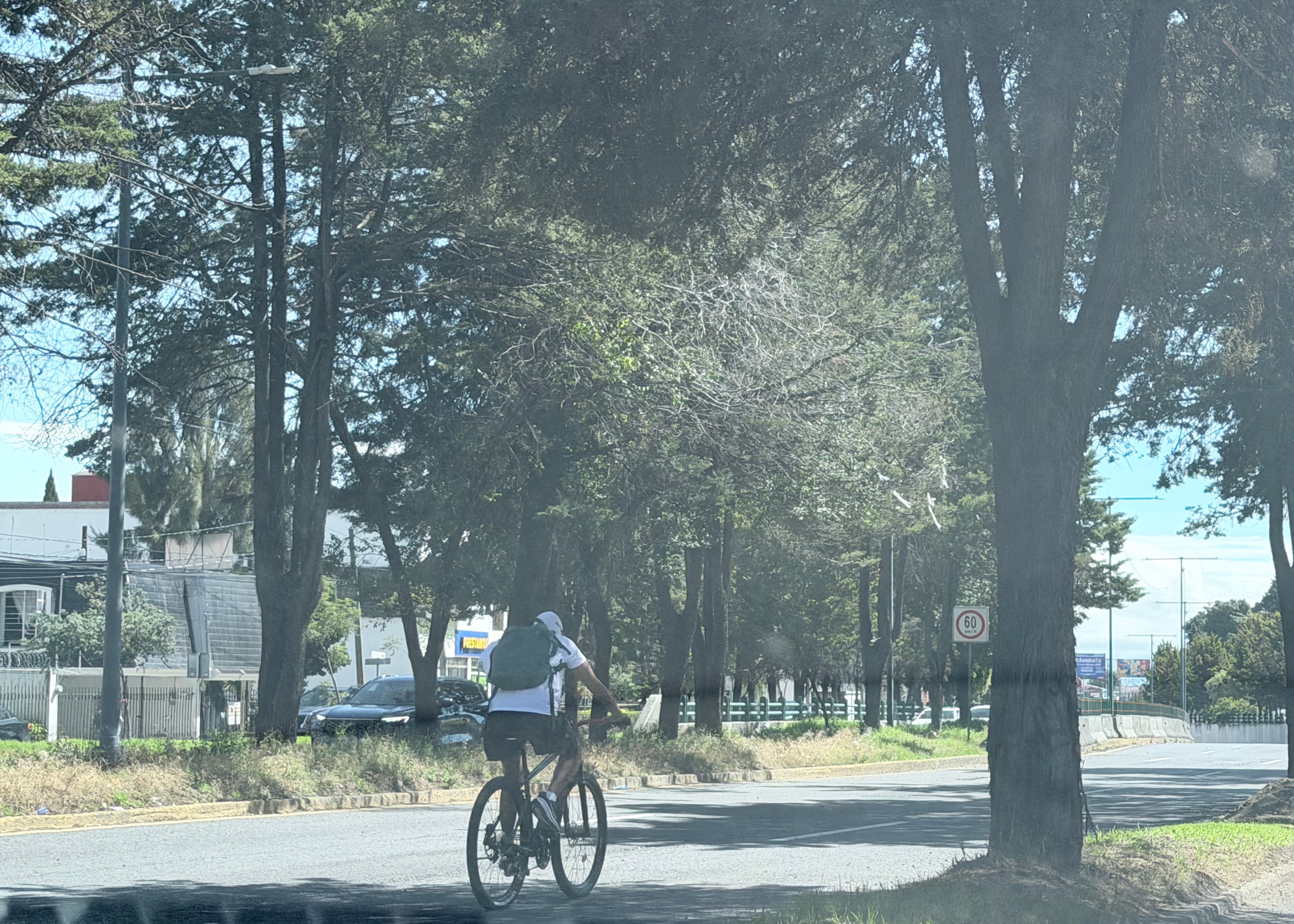 que-ya-dejen-tollocan-como-trotapista-piden-ciclistas-y-corredores-que-recorren-la-avenida-ante-bloqueos